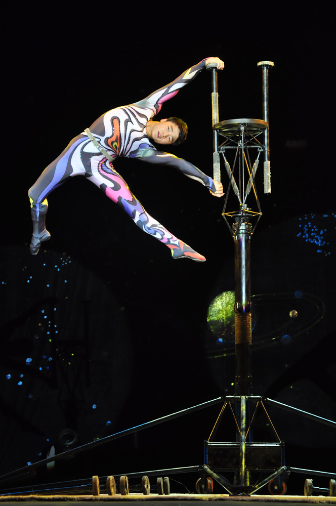 Grand National China Acrobatic Circus Orange Magazine