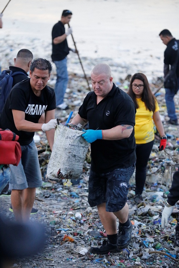 City Of Dreams Manila’s Security Operations Team Leads Coastal Cleanup ...