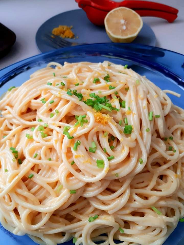 Try this easy and unique Pasta al Limone, using only 5 ingredients