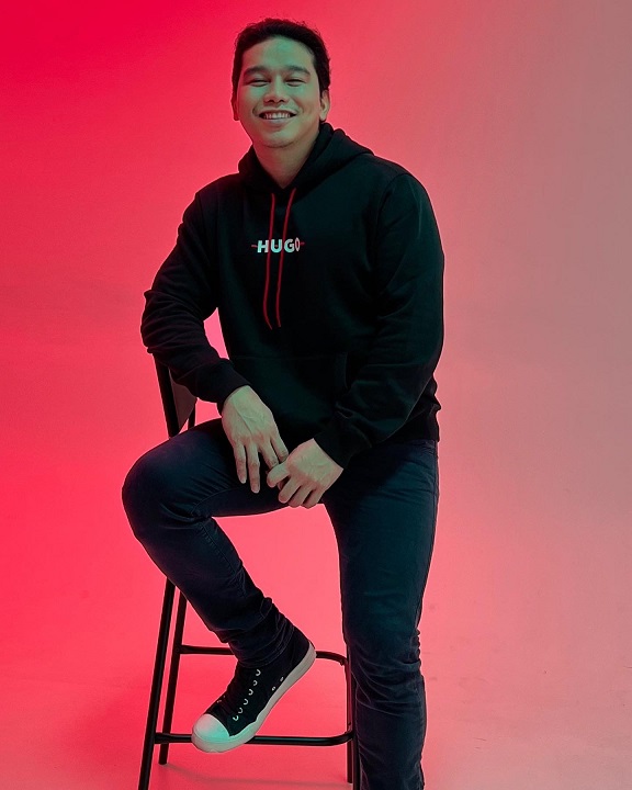 StarPop Label Head Rox Santos