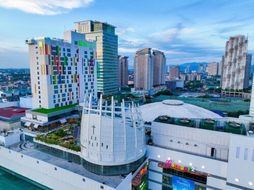 Araneta City's Gateway Square Complex